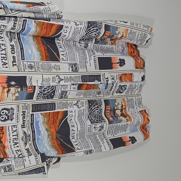{No Boundaries} Men's Print Button Up Shirt with Short Sleeves - Picture 8 of 16